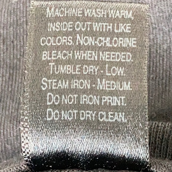 🆕Giorgio Armani Men’s Short Sleeve Shirt in XL - Picture 7 of 7